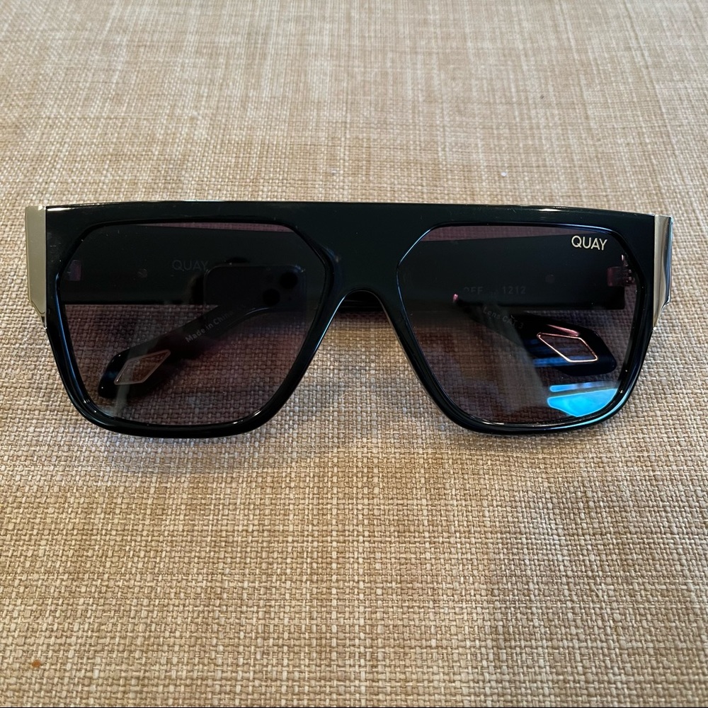 Quay CAFE RACER Australia Sunglasses Shields Sunnies Black Gold